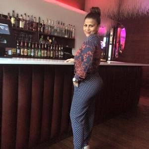 Meet your Posher, Lina